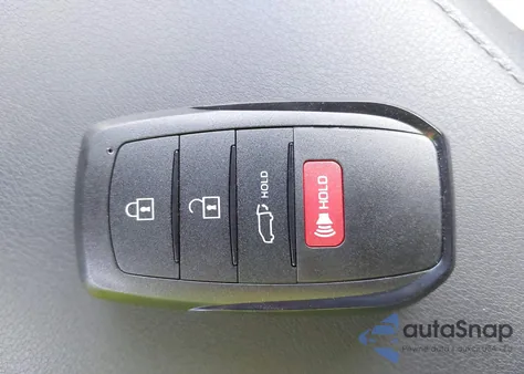 2021 Toyota Venza Xle из США, поврежденный, VIN JTEAAAAH9MJ000411